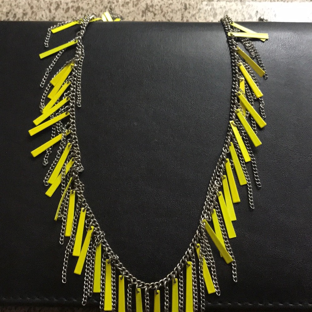 Long necklace - Picture 2 of 2